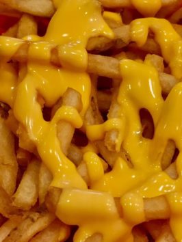美味しいモノを食べてみて!(Photo by Austin)
