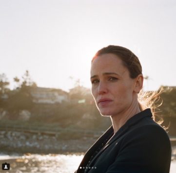 ジェニファー・ガーナー、レスキューにホッ!