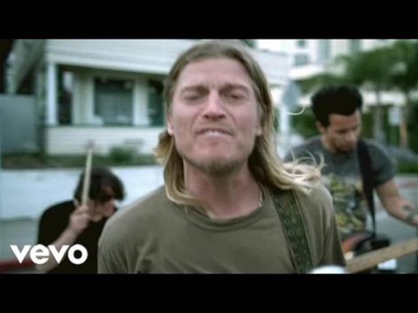 「ただ前を向いていこう」 画像:YouTube『You’re Going Down』のサムネイル