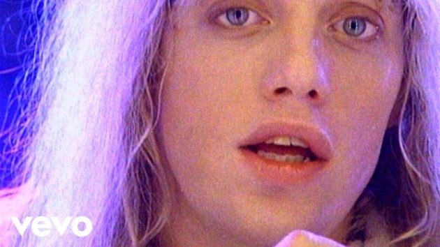 あまりにも美しかったフロントマンは、 47歳の若さで死去。(画像:YouTube『Heaven』のサムネイル)