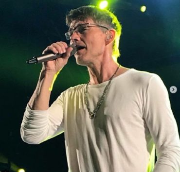 あのモートン・ハルケット、来年には還暦。