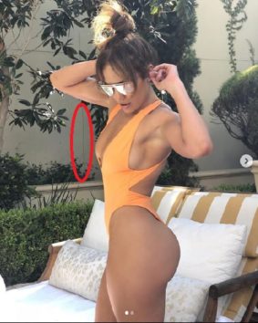 バストラインをイジったのバレちゃった?