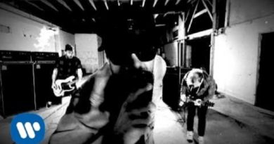 <洋楽マニア>シャインダウン『Cut the Cord』 - ビルボード1位を記録した大ヒット曲 <洋楽マニア>シャインダウン『Cut the Cord』 - ビルボード1位を記録した大ヒット曲