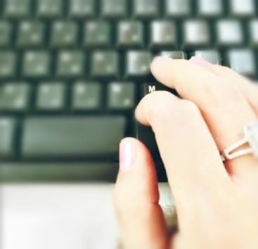 「我慢できない」そんな時、なんて言う?(Photo/エトセトラ)