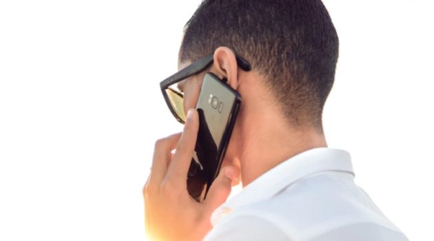 教師が母親に電話をしたことに優等生が逆上