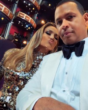 ジェニロペと婚約したアレックスだが…。