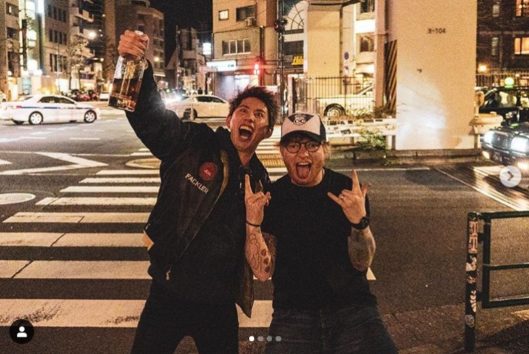 前座を担当したワンオク・Takaと大盛り上がり!