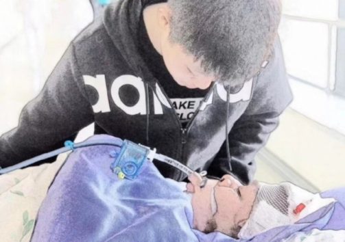 画像:『asia one』Chinese mum’s $200,000 appeal for sick son starts tongues wagging online(Photo:Weibo)