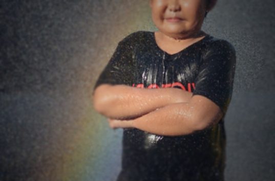 偏食でポッチャリ体型の少年。(画像はイメージです)